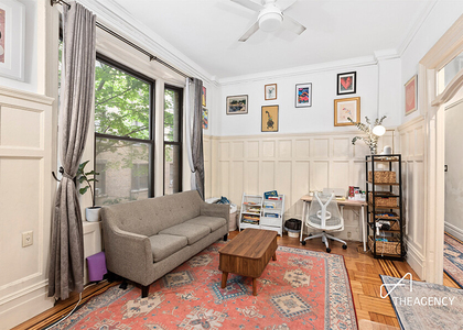 314 W 100th Street - Photo 1