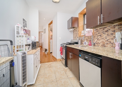 454 9th Avenue - Photo 1