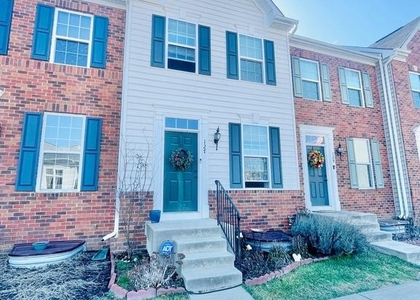 127 Streamview Drive - Photo 1