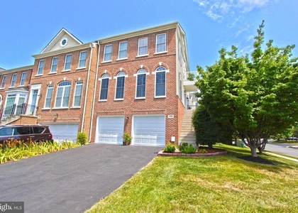4083 Walnut Cove Circle - Photo 1