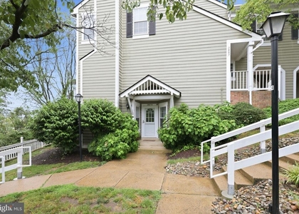 2807 S Woodrow Street - Photo 1