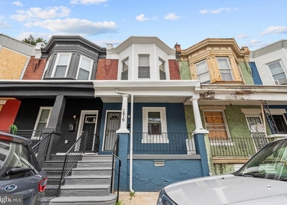 1619 S Conestoga Street - Photo 1