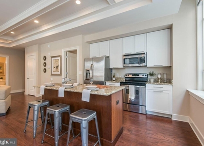 1501 Locust Street - Photo 1