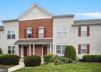 618 Songbird Court - Photo 1