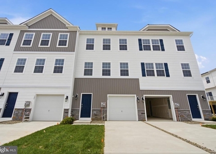 104 Clinton Street - Photo 1
