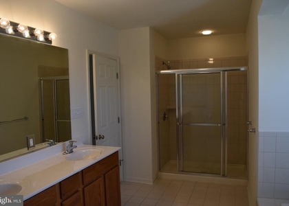 72 Chelsea Court - Photo 1