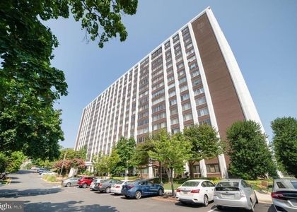 11801 Rockville Pike - Photo 1