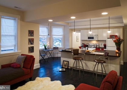 261 Robert Street - Photo 1