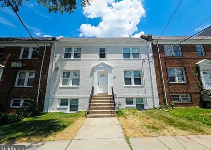 1508 18th Street Se - Photo 1