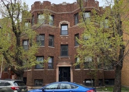 640 W Roscoe Street - Photo 1