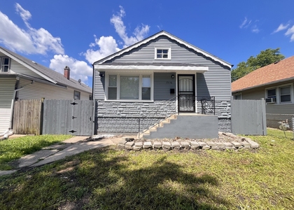 15116 Marshfield Avenue - Photo 1