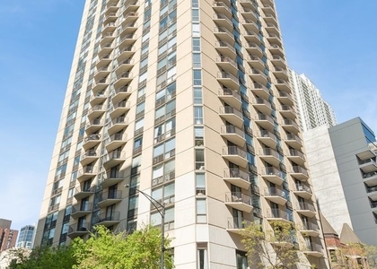 70 W Huron Street - Photo 1