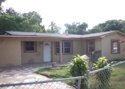 2931 Grand Avenue - Photo 1