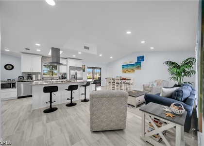 299 Rotonda Circle - Photo 1