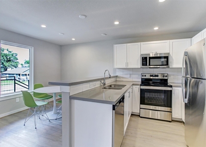 645 E 11th 1/2 Street - Photo 1