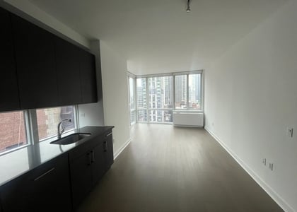 5th Avenue - Photo 1