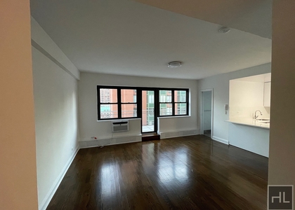 East 69 Street - Photo 1
