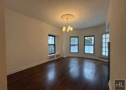 Lexington Avenue - Photo 1
