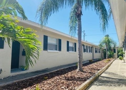 646 88th Avenue N - Photo 1