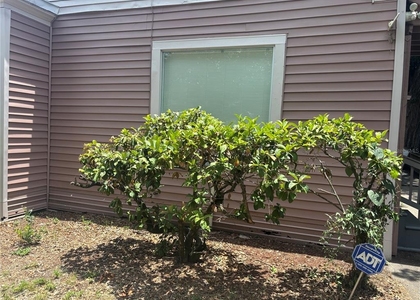 807 E Osborne Avenue - Photo 1