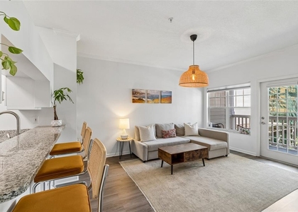 800 S Dakota Avenue - Photo 1