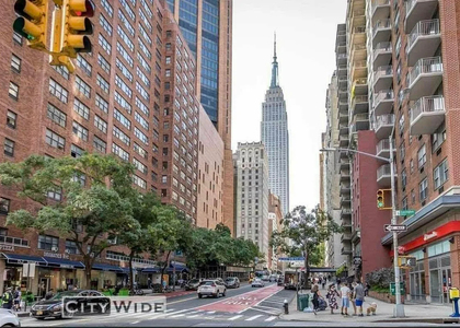 E 25th / E 26th - Photo 1