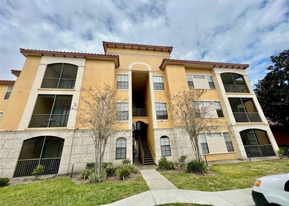6153 Metrowest Boulevard - Photo 1