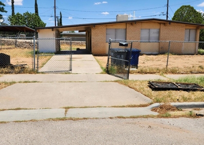 10331 Blythe Drive - Photo 1
