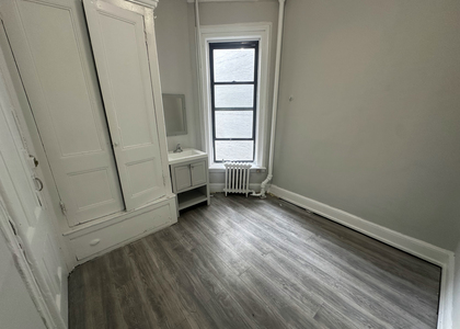 358 west 51th - Photo 1