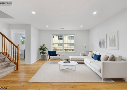 8 Alfred Ave - Photo 1