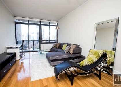West 48th Street - Photo 1