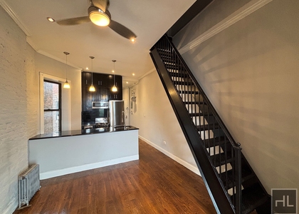 Avenue B - Photo 1