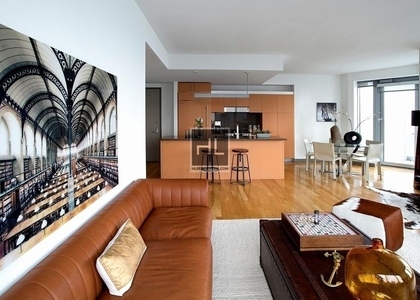 Spruce Street - Photo 1