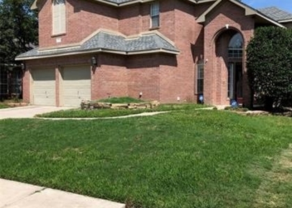 2212 Norwich - Photo 1