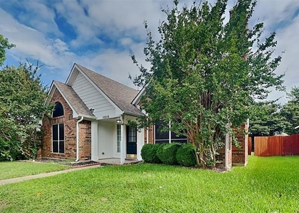 10016 Concord Drive - Photo 1