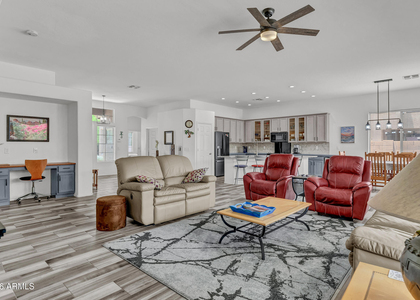 2727 S Drexel -- - Photo 1