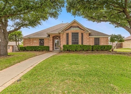 135 Paige Lane - Photo 1