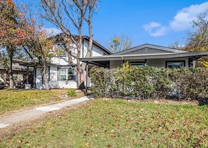 408 Dawson Circle - Photo 1