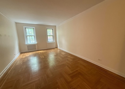 Jane Street - Photo 1