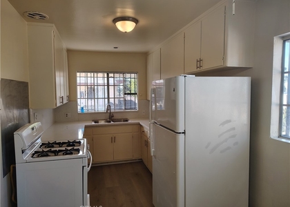 11022 Crenshaw Boulevard - Photo 1