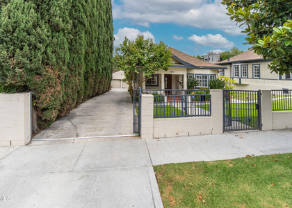 1621 Maltman Avenue - Photo 1