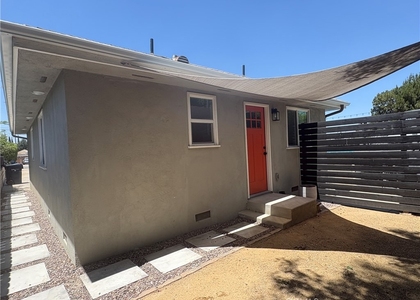 137 Hasting - Photo 1