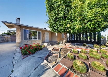 11407 Delano - Photo 1