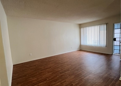 535 E Hazel - Photo 1