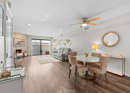 545 E Cypress - Photo 1