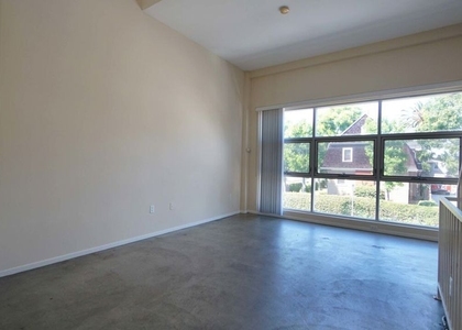 922 W 23rd Street - Photo 1
