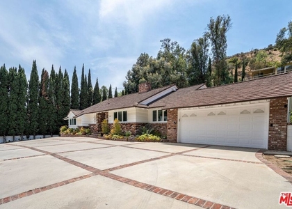 2201 Coldwater Canyon Drive - Photo 1