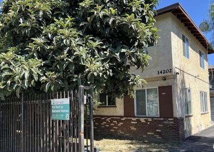 14202 Delano Street - Photo 1