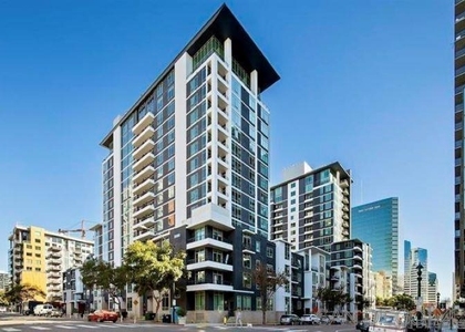425 W Beech - Photo 1