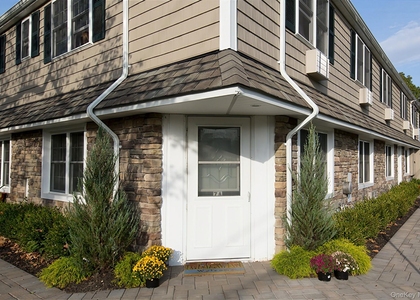 4 Richland Boulevard - Photo 1